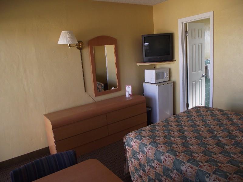 A 1 A Super Inn Ormond Beach Pokoj fotografie